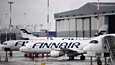 Finnair arvioi, että kuukausittainen lisälomautustarve huhtikuusta alkaen olisi 90–220 lentäjää ja 150–450 matkustamohenkilöstön jäsentä.