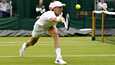Emil Ruusuvuori kamppailee paikasta Wimbledonin tennisturnauksen kolmannelle kierrokselle. 