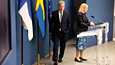Ruotsin pääministeri Magdalena Andersson ja tasavallan presidentti Sauli Niinistö yhteisessä tiedotustilaisuudessa Tukholmassa tiistai-iltapäivällä.