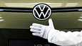 Volkswagenin mukaan se ei ole tehnyt päätöksiä uuden akkutehtaan sijaintipaikasta. 