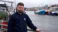 Koillisenglantilaisen North Shieldsin kalastussataman toimitusjohtaja Nik Hanlon kertoo, että brexitin jälkeen byrokratia on lisääntynyt ja saaliin kuljettaminen EU-markkinoille  vaikeutunut. 