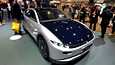 Aurinkopaneeleita hyödyntävän Lightyear 0 -luksussähköauton valmistus keskeytetään Uudessakaupungissa. Auto maksoi arviolta noin 250 000 euroa.