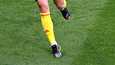 Saksan Manuel Neuer piti jaloissaan sateenkaaren värein koristeltuja nappulakenkiä Qatarin MM-kisoissa ottelussa Japania vastaan viime marraskuussa.
