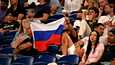 Australian avointen alkupäivinä myös katsomossa näkyi Venäjän lippu. Sittemmin Australian tennisliitto on kieltänyt liput turnausalueella.