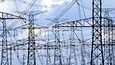 Kantaverkkoyhtiö Fingrid ryhtyy rajoittamaan sähkön siirtoa Venäjältä Suomeen turvatakseen sähköjärjestelmää ulkopuoliselta vaikuttamiselta.