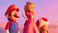 The Super Mario Bros. Moviessa Mario päätyy Peach-prinsessan sienimaahan ja yrittää pelastaa veljensä.