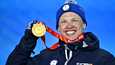 Iivo Niskanen juhli Pekingin olympialaisissa 15 kilometrin (p) olympiakultaa.