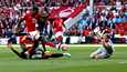 Nottingham Forestin nigerialaiskärki Taiwo Awoniyi laukoi pallon Arsenalin maaliin lauantain ottelun 19. minuutilla.