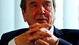 Gerhard Schröder on jatkanut tiivistä yhteistyötään Venäjän kanssa hyökkäyssodasta huolimatta.