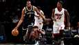 Brooklynin Kevin Durant (vas.) on saanut isot sakot käyttäytymisestään. Kuva ottelusta Miami Heatia vastaan.