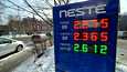 Ratakadun Neste-kylmäasemalla myytiin dieseliä ennenkuulumattomaan hintaan perjantaina 11.3.