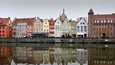 Turun satama neuvottelee laivayhteydestä Turun ja Gdanskin kupeessa olevan Gdynian välille. Hansakaupunki Gdansk tunnetaan värikkäästä arkkitehtuuristaan.
