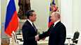 Kiinan ykkösdiplomaatti Wang Yi tapasi keskiviikkona Venäjän presidentti Vladimir Putinin Moskovassa.