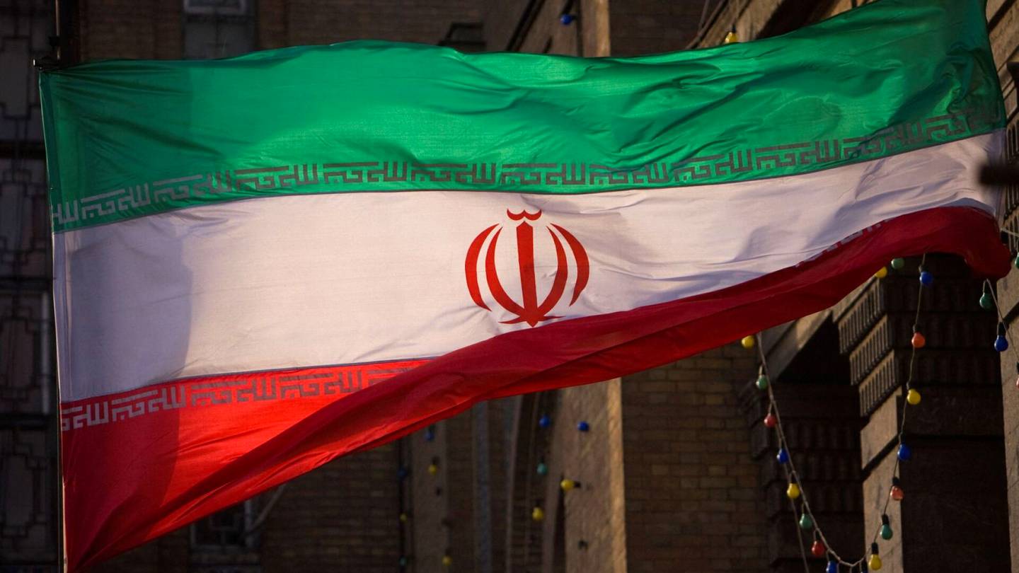 Iran | Iran väittää pidättäneensä brittidiplomaatin ja muita ulkomaalaisia vakoilun vuoksi – Britannia ja Itävalta kiistävät, Puola vahvistaa tutkijan pidätyksen