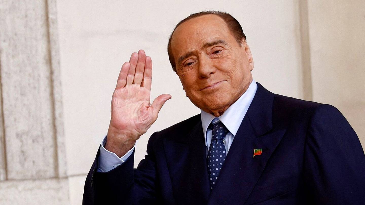 Italia | Italialaislehti: Entinen pää­ministeri Berlusconi pääsi teho­hoidosta