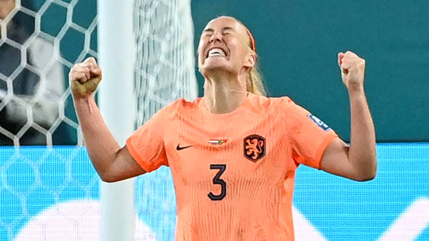 Jalkapallo | Hollanti voittoon Portugalista tasaväkisessä ottelussa