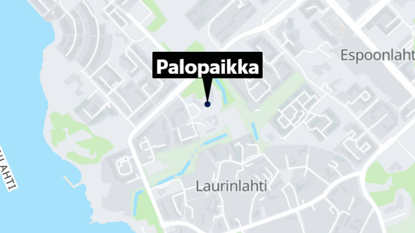 Espoo | Laurin­lahden koulu tulessa – ”Liekkejä ja savua”