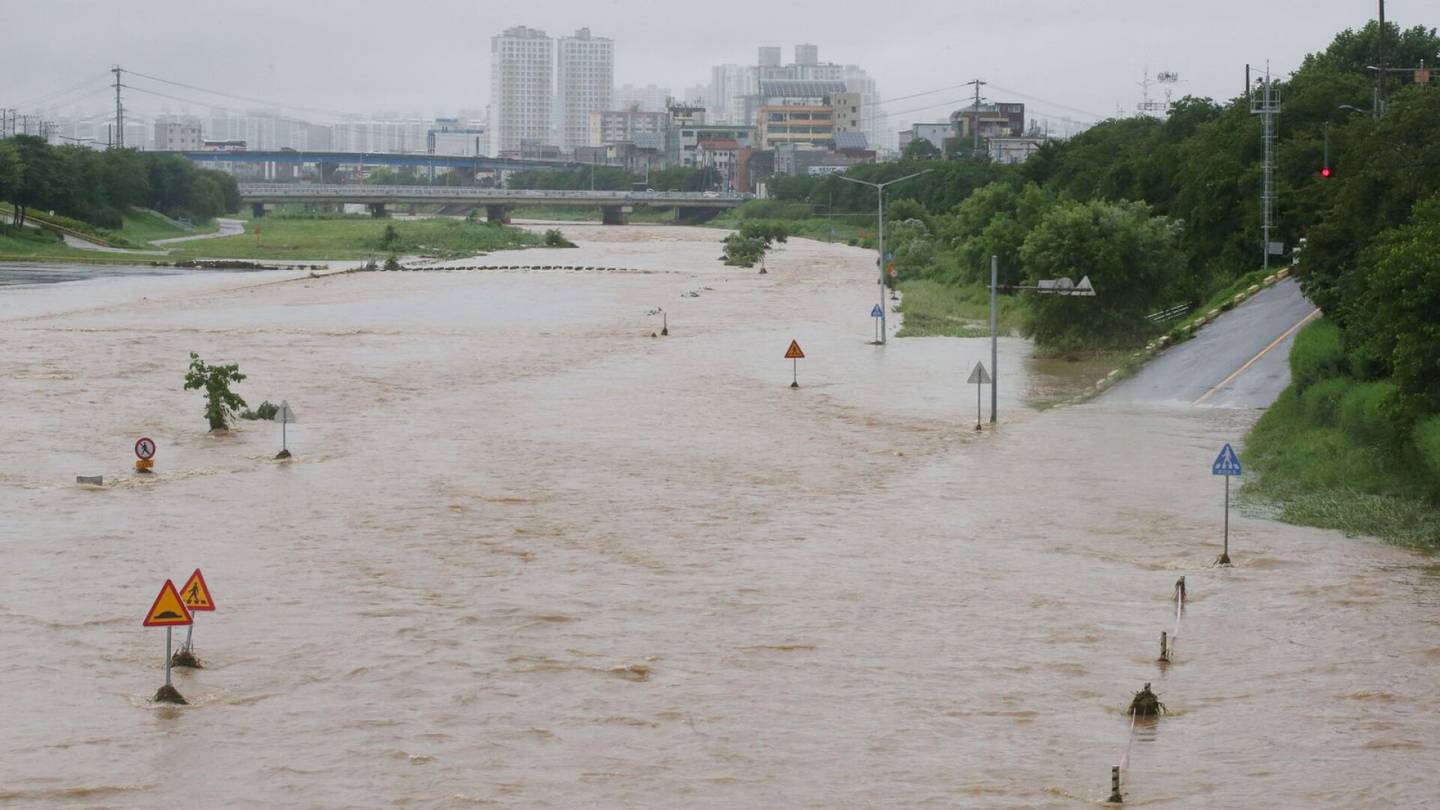Etelä-Korea | Yli 20 ihmisiä kuollut rankka­sateiden aiheuttamissa maan­vyöryissä ja tulvissa