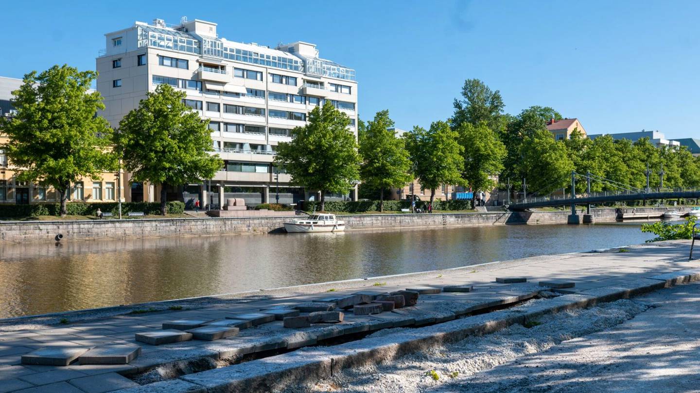 HS Turku | Turun jokirannassa puukotettu nuorta keskellä yötä – Poliisi tutkii tapon yrityksenä