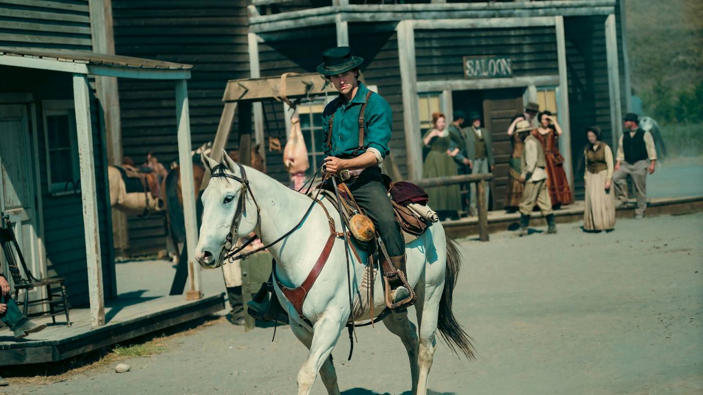Televisioarvostelu | Sarja legendaarisesta Billy the Kidistä näyttää villiltä länneltä, mutta ajautuu henkipaton elämäntavan ajelehtivaan rytmiin