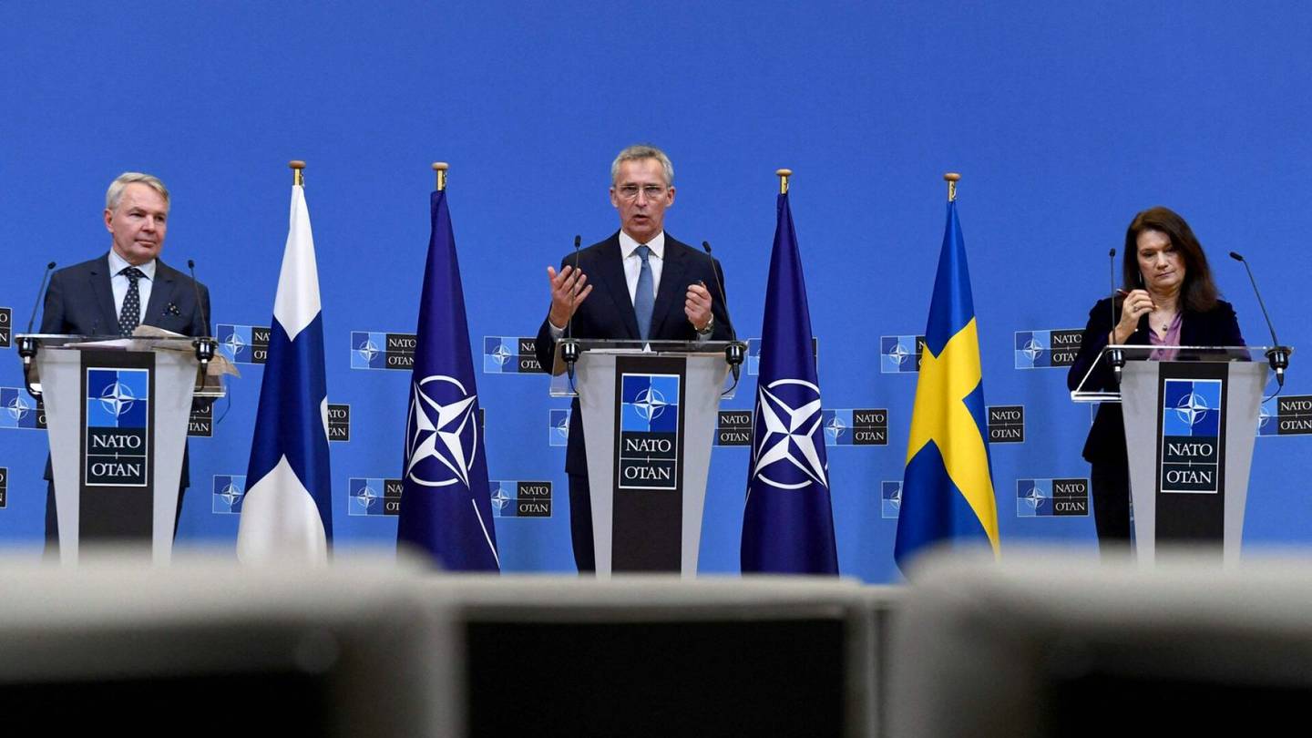 Nato | Nato-maat allekirjoittivat Suomen ja Ruotsin liittymispöytäkirjat