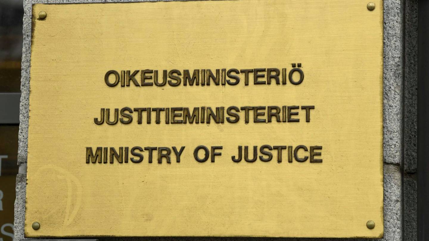 Lainsäädäntö | Whistleblower-laki rantautuu Suomeen – Työntekijöille pitää luoda ilmianto­kanava laittoman toiminnan paljastamiseen