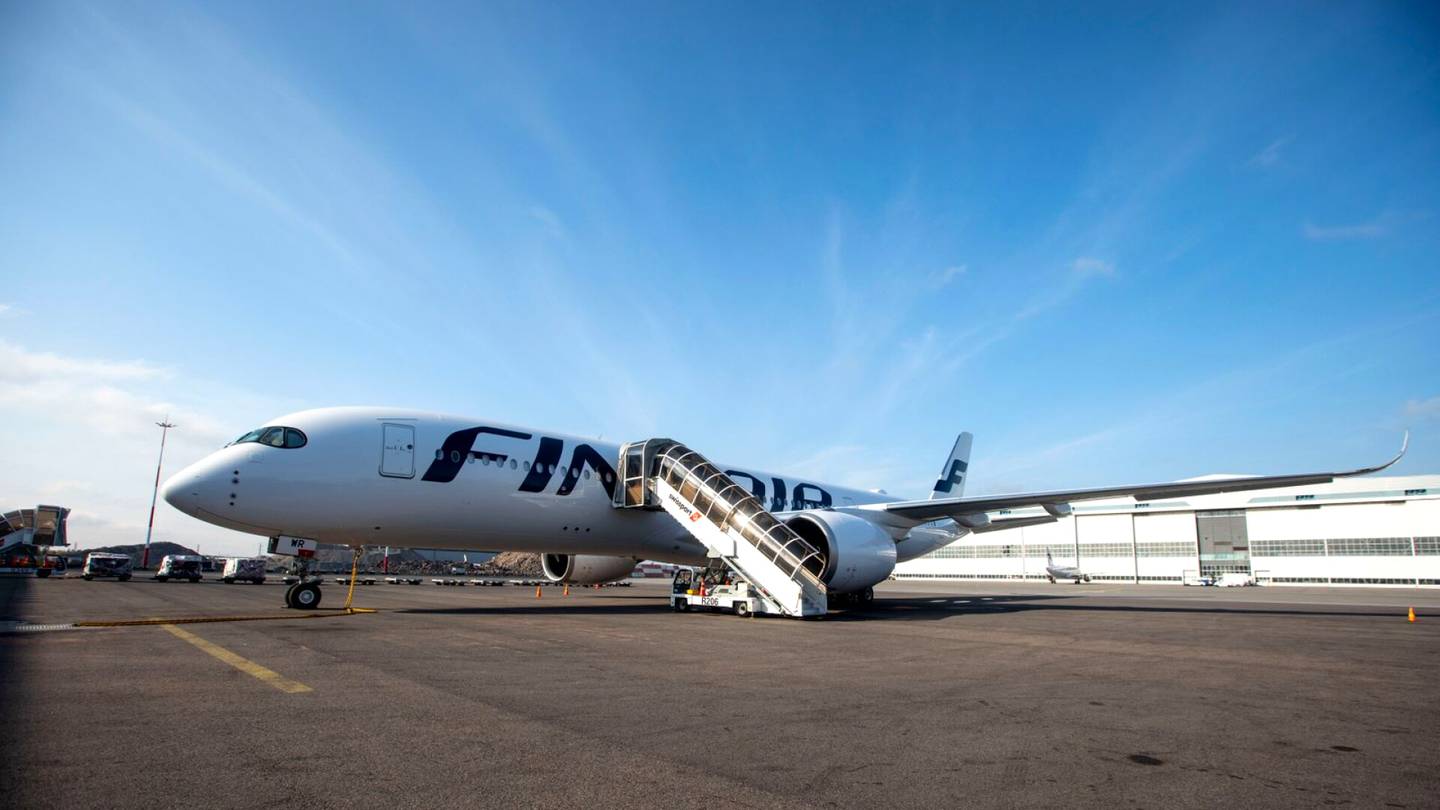 Lentoliikenne | Finnairin lento Bangkokiin laskeutui takaisin Helsinki-Vantaalle koneen sisällä olleen savun vuoksi