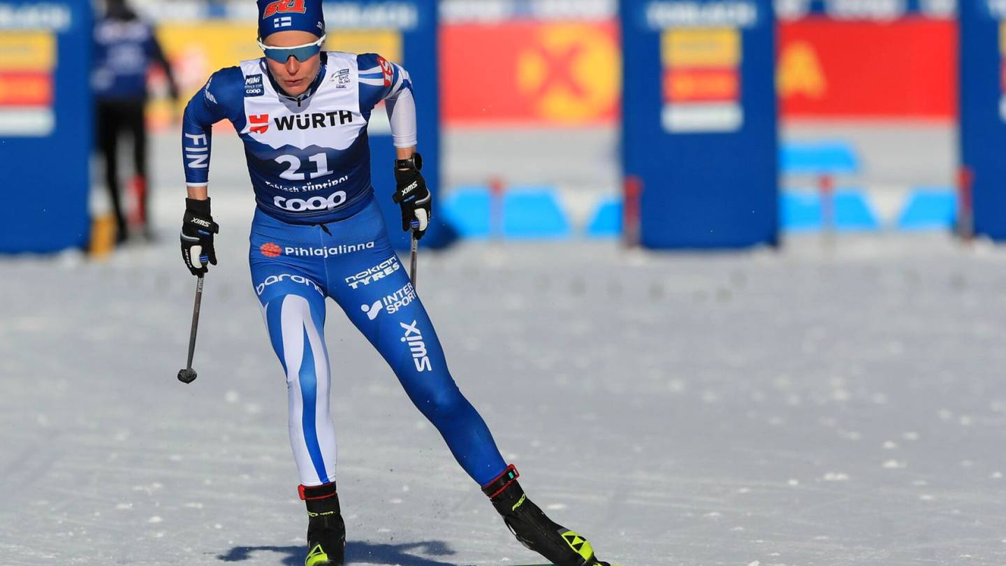 Hiihto | Suomalaisnaiset väkevässä iskussa maailman­cupin sprintissä – Ristomatti Hakolalla sukset hukassa