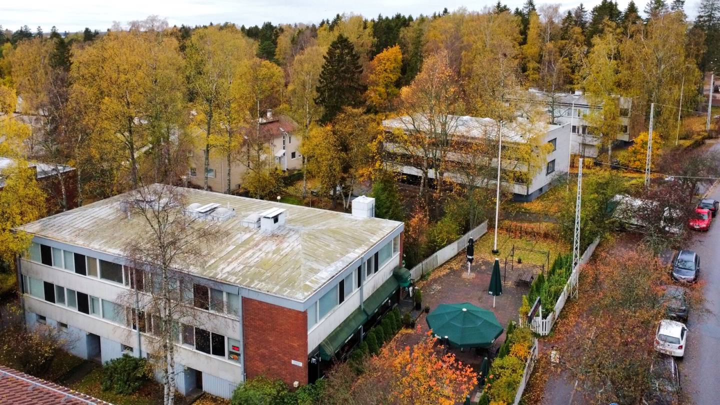 Rakentaminen | Kolme kerrostaloa halutaan purkaa Helsingin Lauttasaaressa