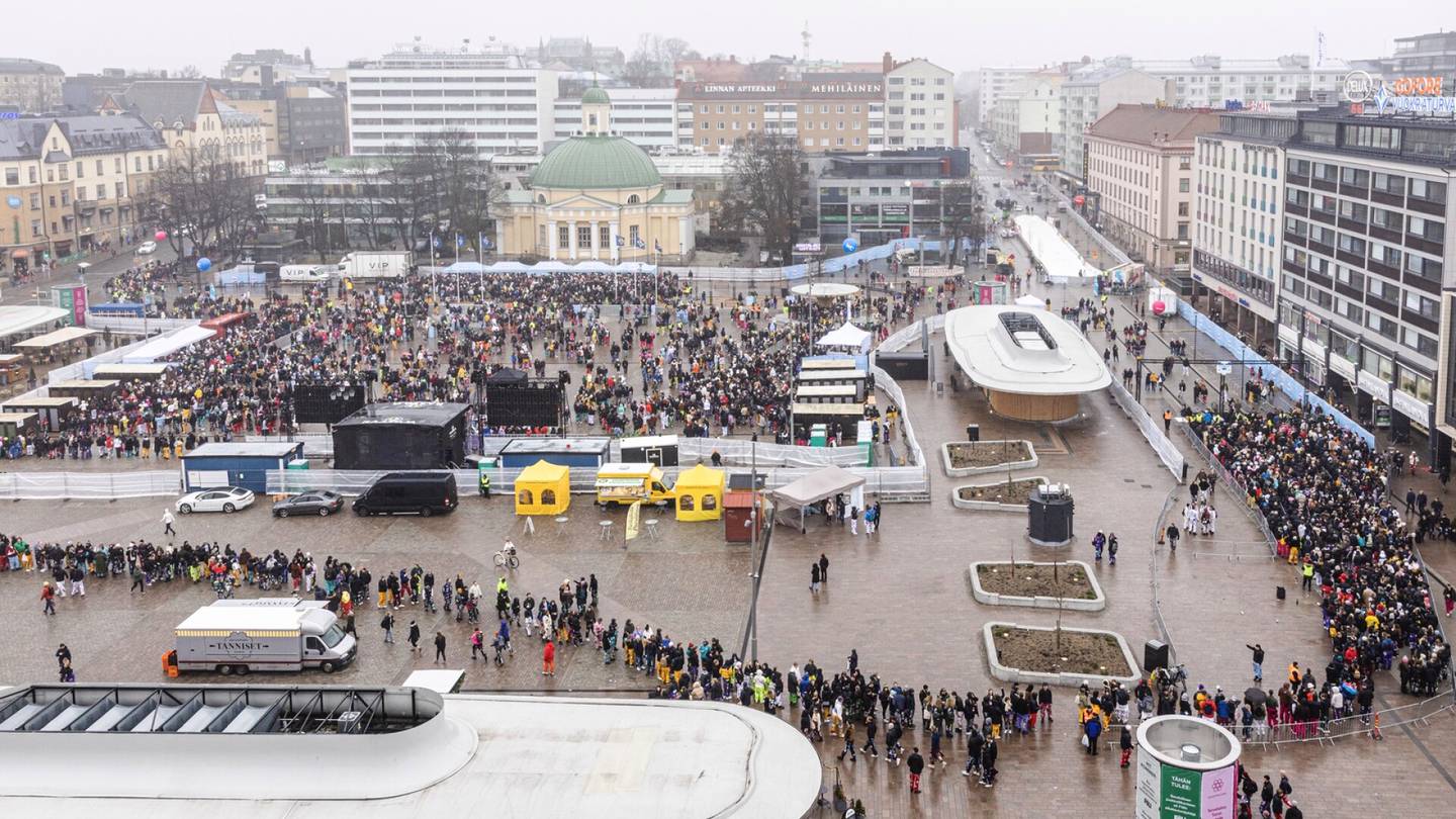 Opiskelijat | Tuhannet opiskelijat lähtevät Turkuun mäenlasku­tapahtumaan, vaikka lunta ei ole riittävästi – HS etsii haastateltavia