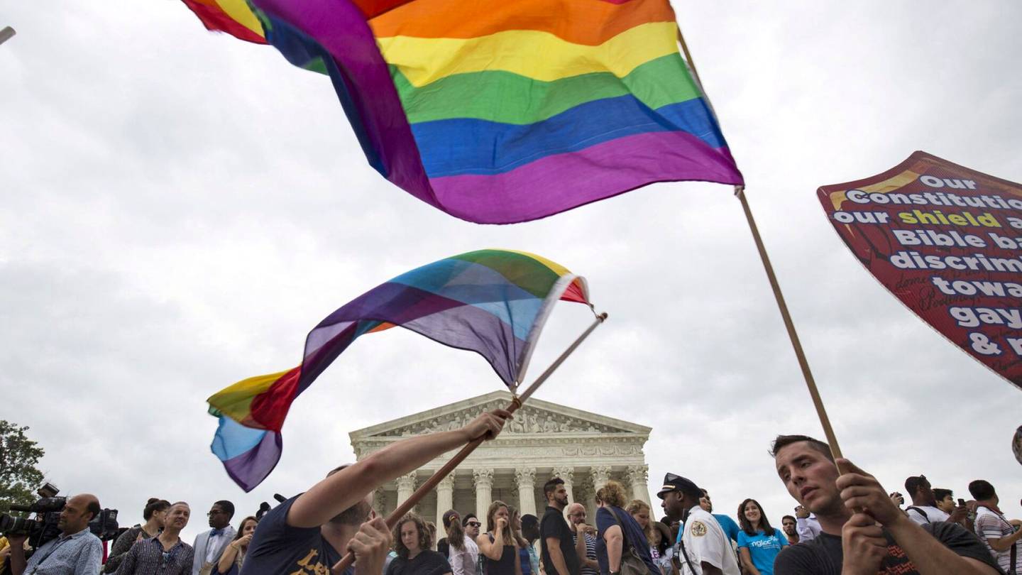 Yhdysvallat | Presidentti Joe Biden allekirjoitti lain samaa sukupuolta olevien avioliittojen turvaamiseksi