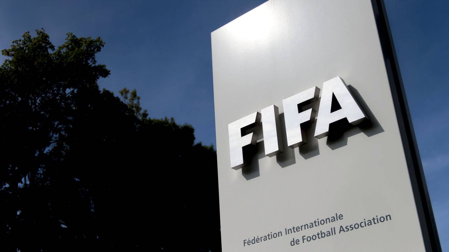 Jalkapallo | Fifaa vastaan ryhdytään oikeus­toimiin