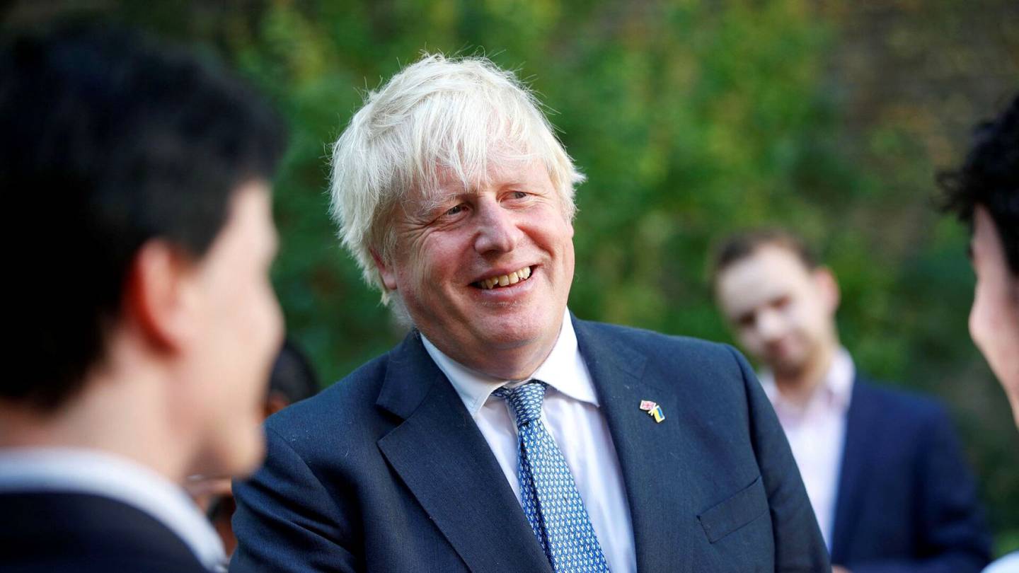 Britannia | Boris Johnson pitää jäähyväis­puheen noin kello 9.30 – Suora lähetys Lontoosta käynnissä