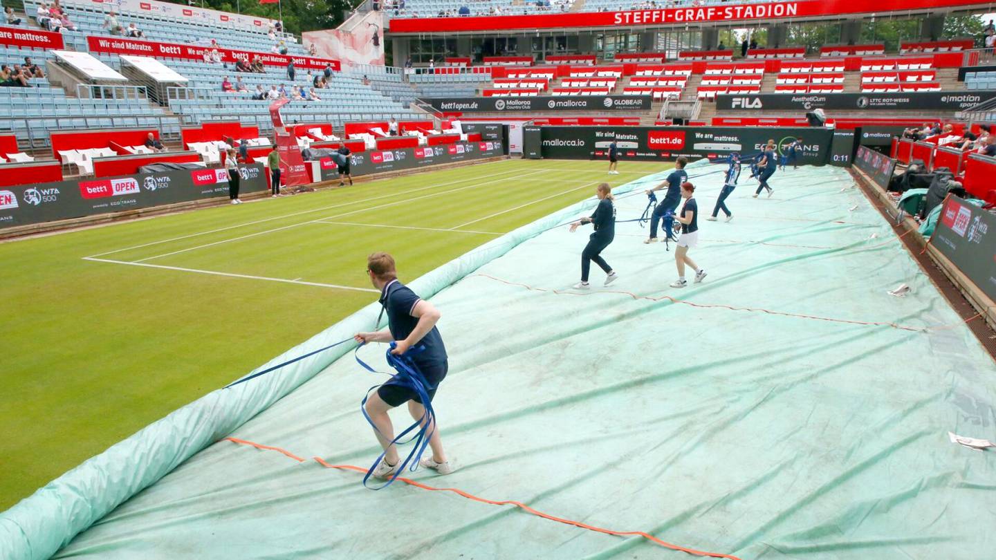 Tennis | Berliinin tennisturnaus myrskyn keskellä – rankkasade siirsi pelejä ja tiivisti ohjelmaa