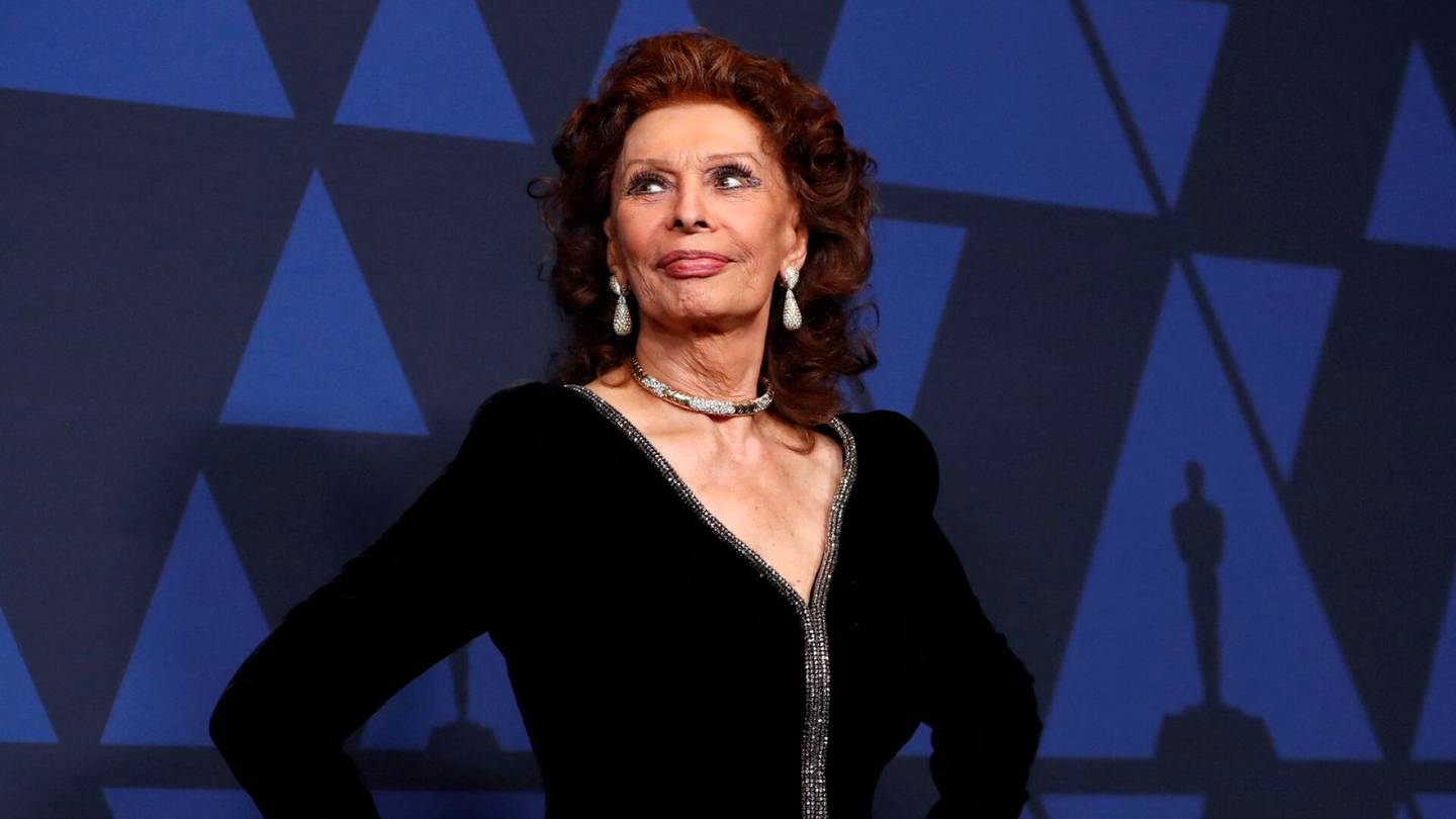 Elokuvat | 1900-luvun ikonisimpiin elokuva­tähtiin kuuluva Sophia Loren joutui sairaalaan