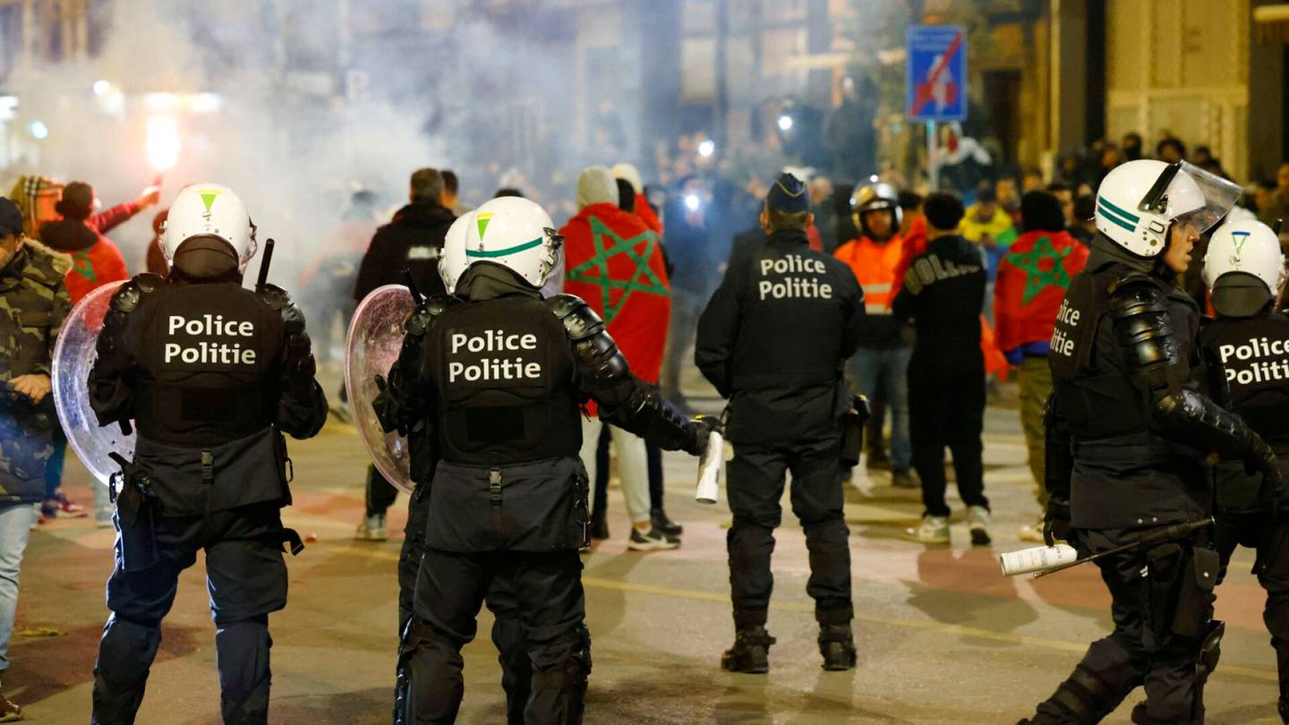 MM-jalkapallo | Marokkolaisilla rajut juhlat Belgiassa, kymmeniä pidätetty