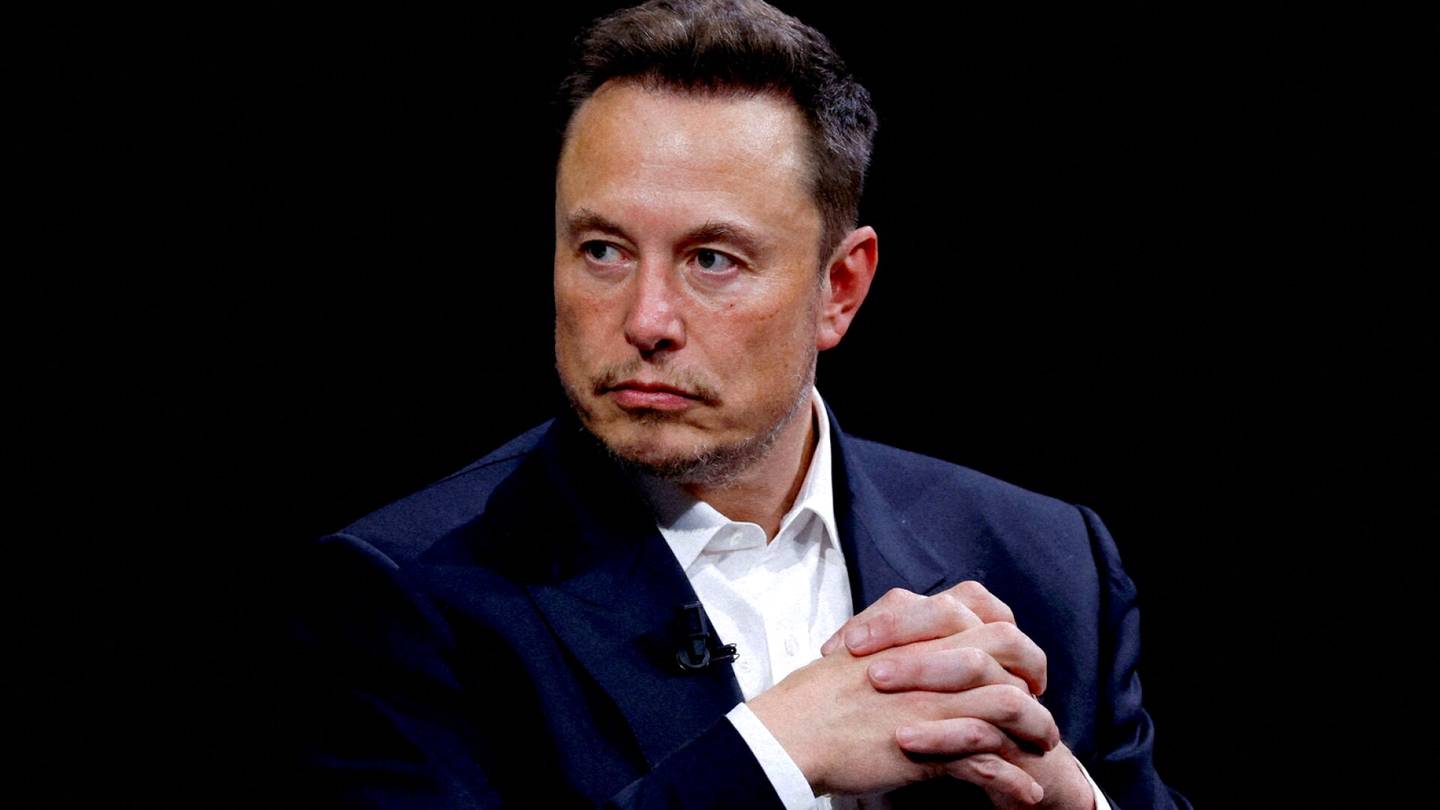 Yritykset | WSJ: Neljä Twitterin entistä johtajaa haastoi Elon Muskin oikeuteen