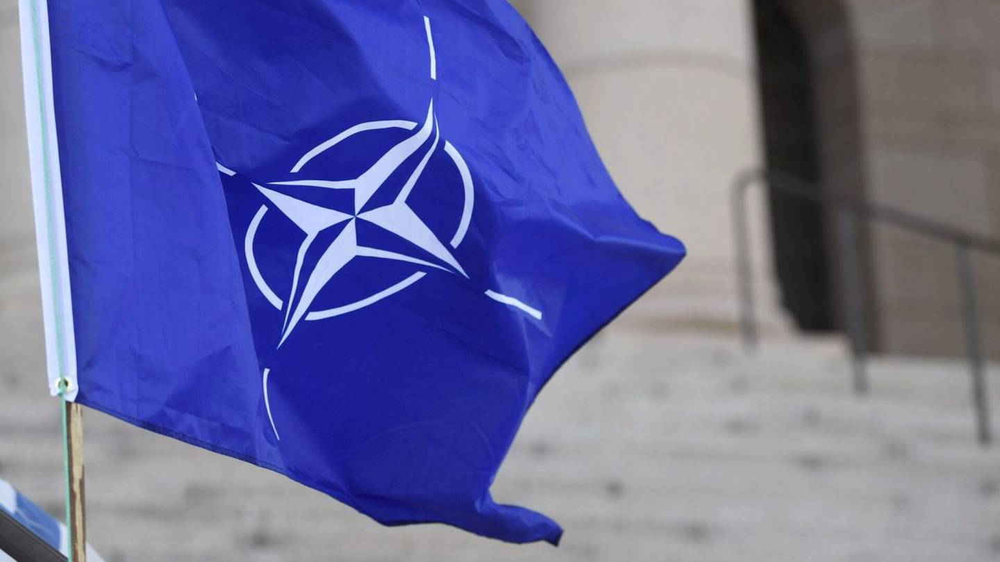 Nato | Nytkähtääkö Suomen Nato-hakemus eteenpäin? Tiistaina alkavaan Naton huippu­kokoukseen latautuu paljon paineita