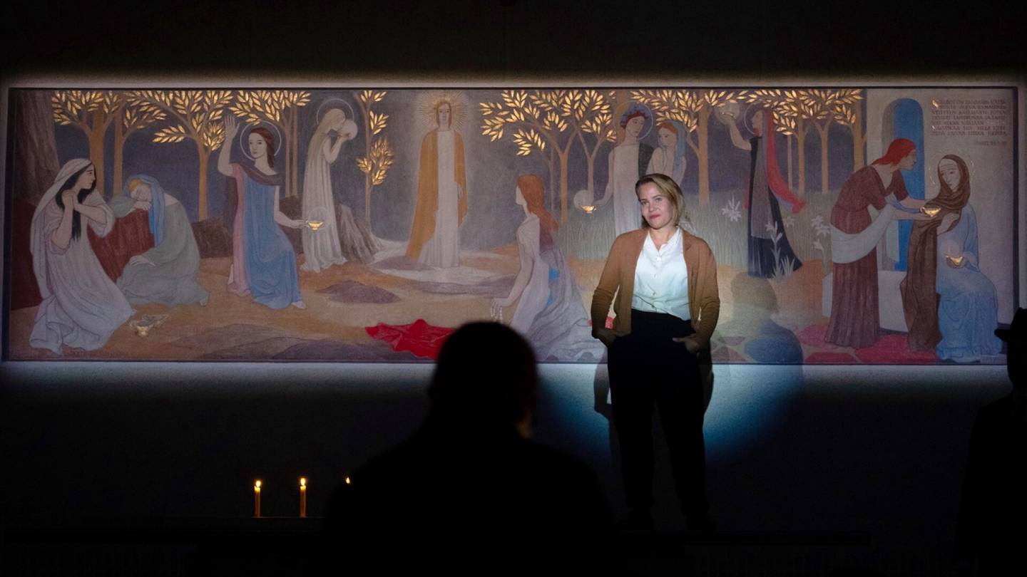 Ooppera-arvio | Tove Janssonin alttari­maalauksen paljastuminen tuo uuden oopperan linjat yhteen
