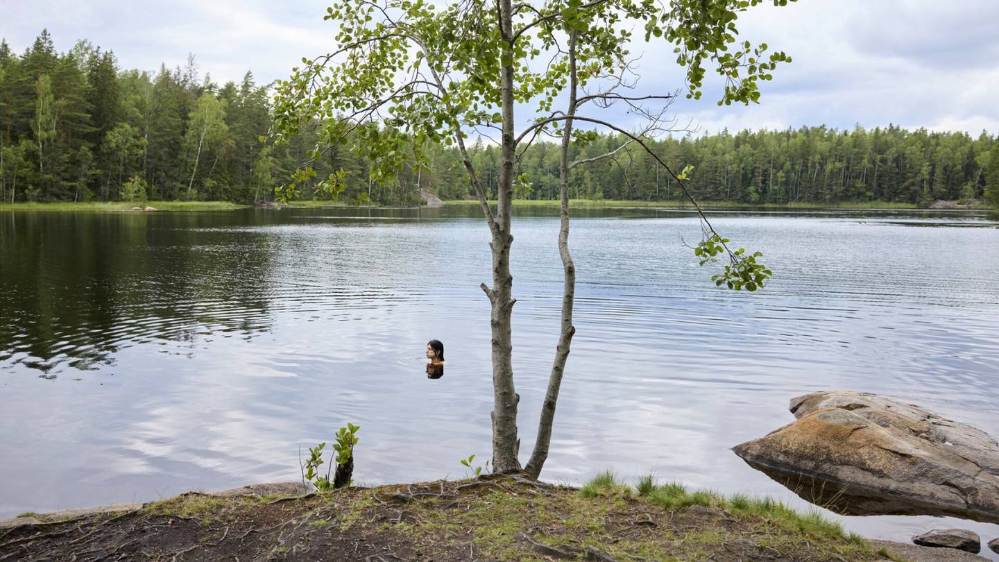 Kuukausiliite | Rantapelastaja näki, miten kaksi lasta painui pinnan alle ja hetken kuluttua myös heidän äitinsä – Moni maahan­muuttaja haluaa nyt oppia uimaan