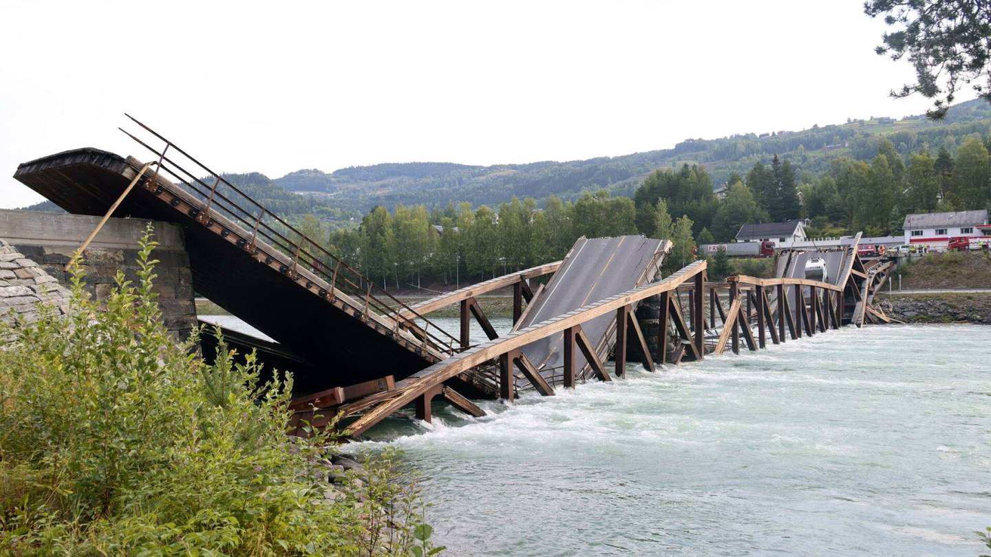 Norja | Norjassa suljetaan 14 puusiltaa Trettenin sillan maanantaisen romahduksen seurauksena