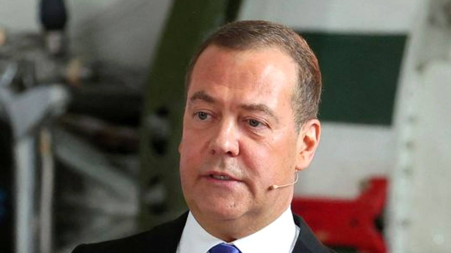 Venäjän uhkailut | Medvedev: Uusi maailman­sota ja ydin­sota mahdollisia, mutta vielä vältettävissä