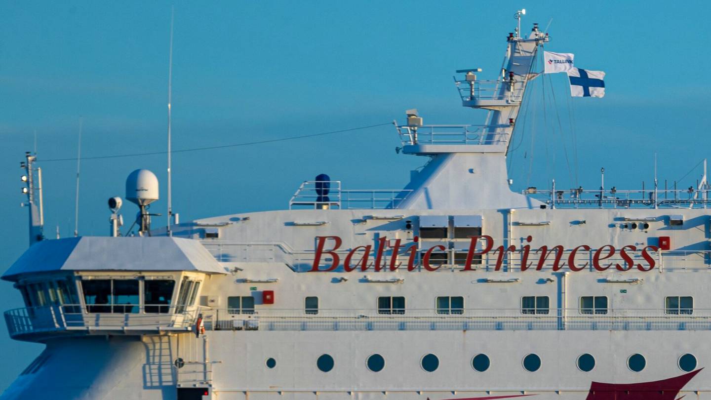 HS Turku | Baltic Princess kääntyi takaisin Turkuun teknisen vian vuoksi satoja matkustajia kyydissään