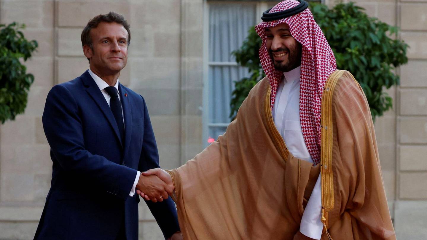 Lähi-itä | Venäjän hyökkäys muutti Euroopan maiden energia­tilanteen, ja siksi Emmanuel Macron otti Saudi-Arabian hyljeksityn kruunun­prinssin vastaan Ranskassa