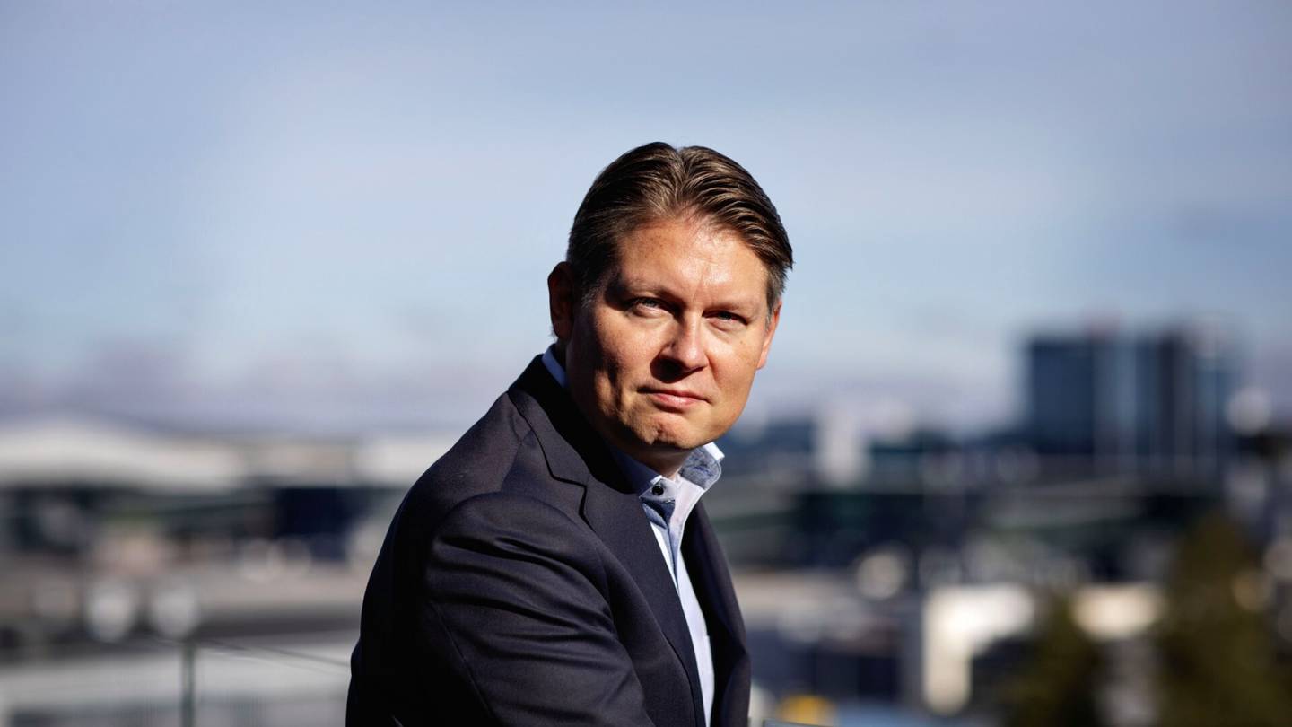 Nimitykset | Topi Manner siirtyy Finnairilta Elisan toimitusjohtajaksi