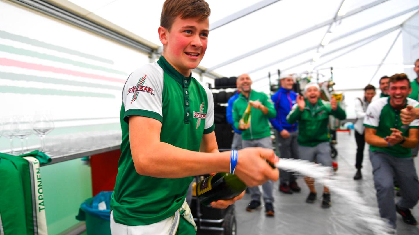 Autourheilu | Huippulupaus Tuukka Taponen, 15, sai Ferrarilta hyviä uutisia