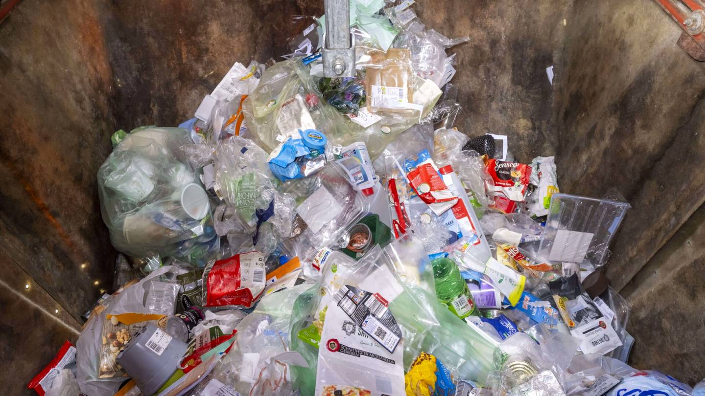 EU | FT: EU:n ulko­puolella kierrätetyn muovin käyttö ruoka­pakkauksissa halutaan kieltää