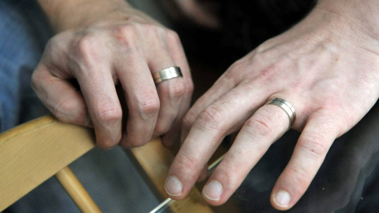 Kirkko | Ehdotus kahdesta avioliittomallista etenee kirkolliskokoukseen
