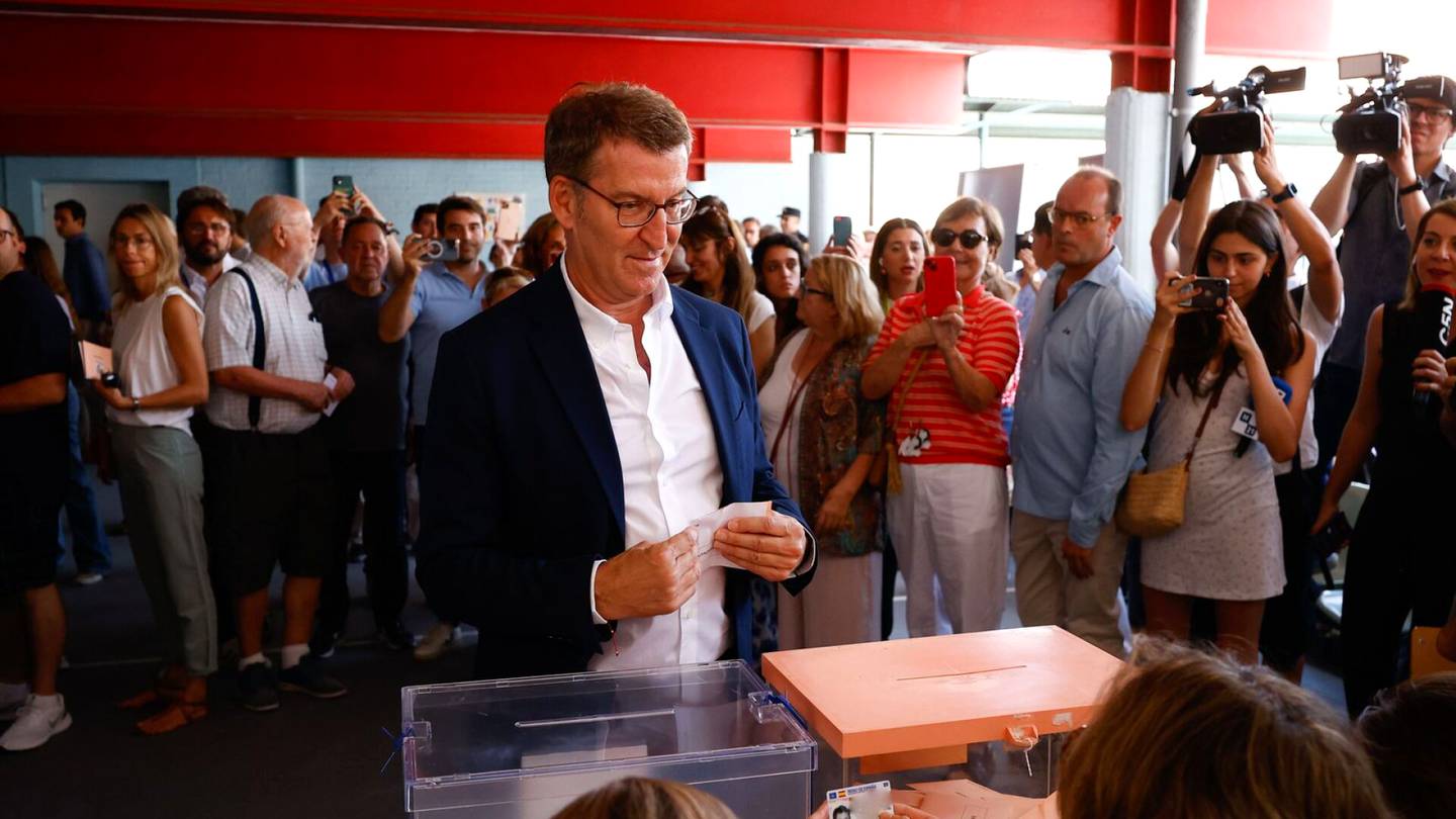 Espanjan vaalit | Äänestys­paikat sulkeutuivat, ennusteissa oikeisto saamassa niukan vaali­voiton