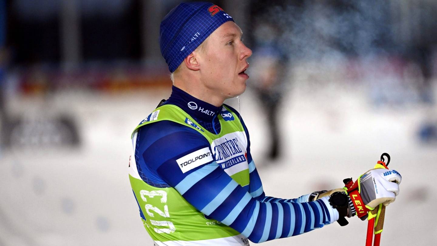 Hiihto | Verneri Suhonen sai sprinttikarsinnassa huonomman ajan kuin Ruotsin ykkösnainen
